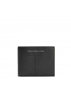 Louis Vuitton men's wallet  Louis vuitton men, Louis vuitton mens wallet,  Tommy hilfiger wallet